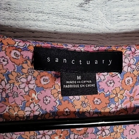 Sanctuary Floral Button Down Shirt Size Medium - Picture 4 of 8